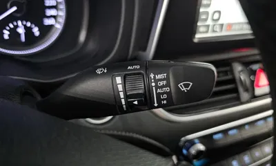 Hyundai Grandeur 2018, 125523 км, за 8205.33 USD - фото 16