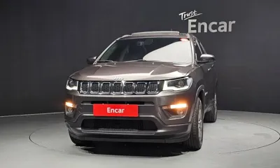 Jeep Compass 2018, 89537 км, за 6432.98 USD