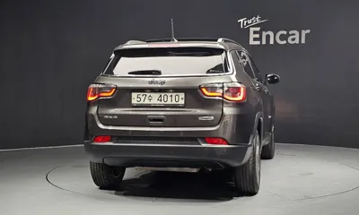 Jeep Compass 2018, 89537 км, за 6432.98 USD
