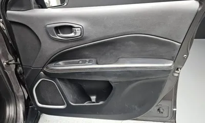 Jeep Compass 2018, 89537 км, за 6432.98 USD - фото 24