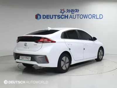 Hyundai Ioniq 2020, 211230 км, за 4748.9 USD