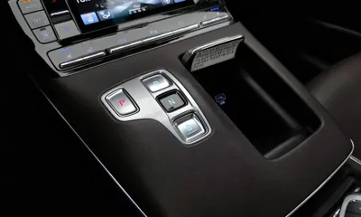 Hyundai Grandeur 2020, 59714 км, за 18178.23 USD - фото 9