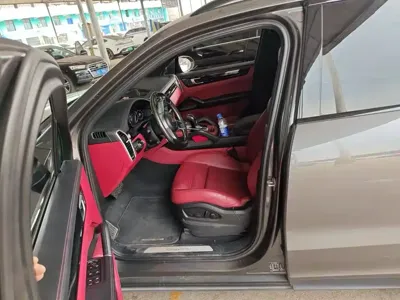 Porsche Cayenne 2022, 60000 км, за 64713.14 USD - фото 6