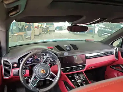 Porsche Cayenne 2022, 60000 км, за 64713.14 USD - фото 8