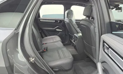 Porsche Cayenne 2021, 66498 км, за 56953.6 USD - фото 12
