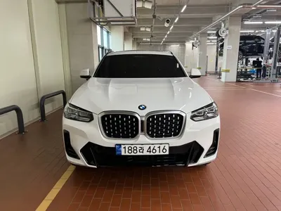 BMW X4 2023, 32254 км, за 29924.56 USD