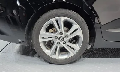 Hyundai Avante 2018, 98883 км, за 6449.51 USD