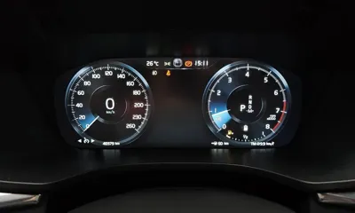 Volvo XC60 2021, 40379 км, за 25200.22 USD - фото 8