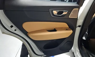 Volvo XC60 2021, 40379 км, за 25200.22 USD - фото 25
