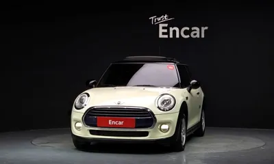 MINI Cooper 2018, 79187 км, за 6381.45 USD