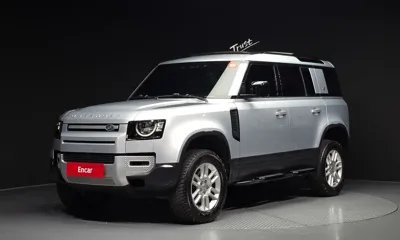 Land Rover Defender · 2022 год