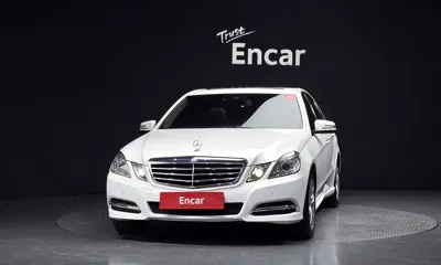 Mercedes-Benz E-Class 2013, 144219 км, за 4823.26 USD