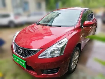 Nissan Tiida · 2015 год