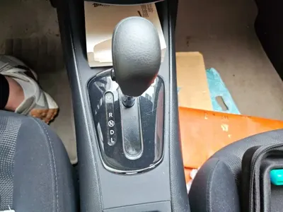 Nissan Tiida 2015, 39600 км, за 4196.38 USD - фото 11