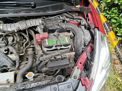 Nissan Tiida 2015, 39600 км, за 4196.38 USD - фото 24