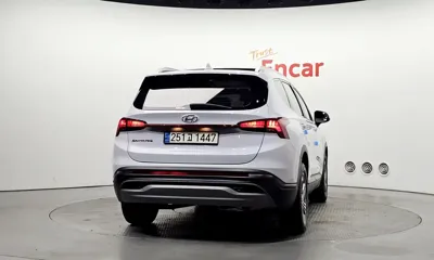 Hyundai Santafe 2021, 71232 км, за 15688.59 USD