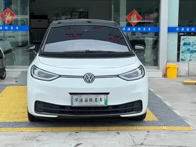 Volkswagen ID.3 2025, 12000 км, за 14243.4 USD