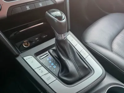 Hyundai Avante 2016, 144056 км, за 4294.68 USD - фото 13