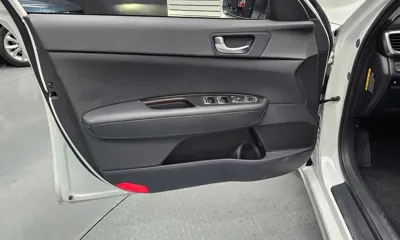Kia K5 2019, 42629 км, за 9915.4 USD - фото 24