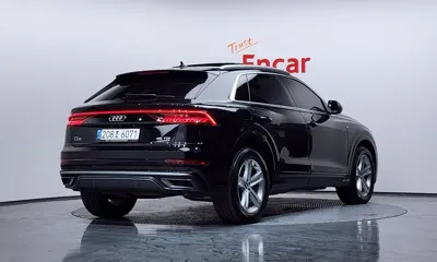 Audi Q8 2021, 65698 км, за 39993.34 USD