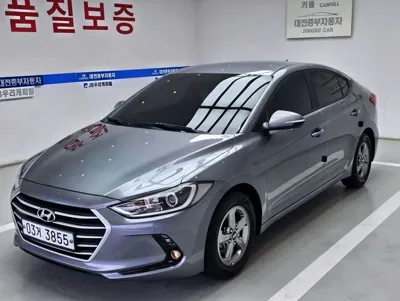 Hyundai Avante 2018, 126036 км, за 4594.98 USD