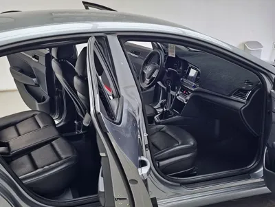 Hyundai Avante 2018, 126036 км, за 4594.98 USD - фото 8