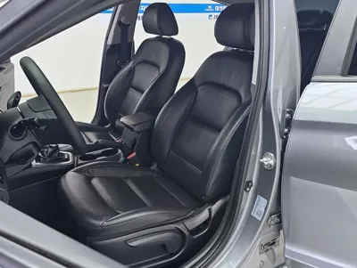 Hyundai Avante 2018, 126036 км, за 4594.98 USD - фото 10