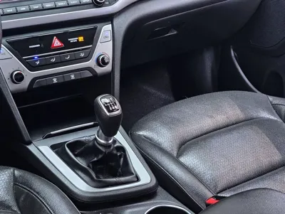 Hyundai Avante 2018, 126036 км, за 4594.98 USD - фото 18