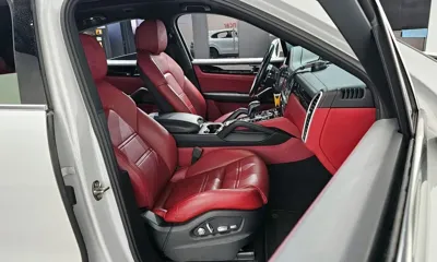 Porsche Cayenne 2020, 59932 км, за 59795.17 USD - фото 10