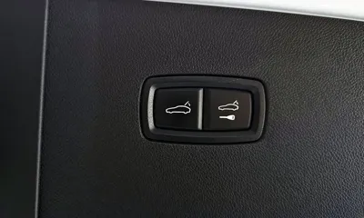 Porsche Cayenne 2020, 59932 км, за 59795.17 USD - фото 20