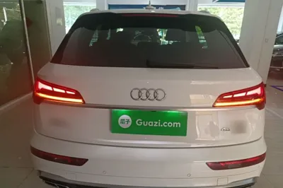 Audi Q5L 2021, 108500 км, за 27832 USD