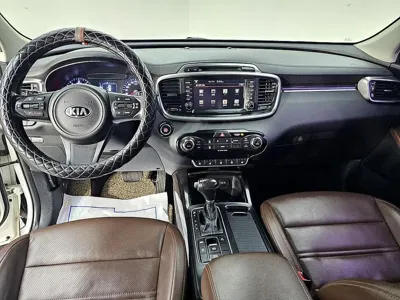 Kia Sorento 2016, 180000 км, за 6432.98 USD