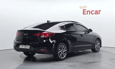 Hyundai Avante 2019, 62330 км, за 6874.67 USD