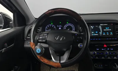 Hyundai Avante 2019, 62330 км, за 6874.67 USD - фото 13