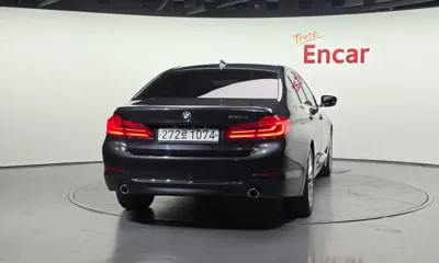 BMW 5-Series 2019, 118803 км, за 11909.87 USD