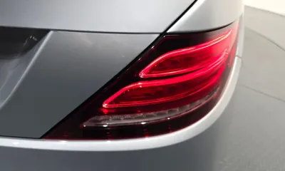Mercedes-Benz SLC-Class 2019, 63243 км, за 19364.58 USD - фото 23