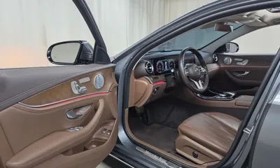 Mercedes-Benz E-Class 2019, 78584 км, за 17781.61 USD - фото 10
