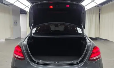Mercedes-Benz E-Class 2019, 78584 км, за 17781.61 USD - фото 17