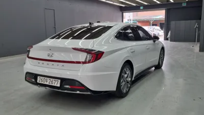 Hyundai Sonata 2022, 107175 км, за 9576.55 USD
