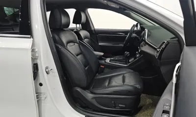 Hyundai Grandeur 2019, 149601 км, за 8385.88 USD - фото 10