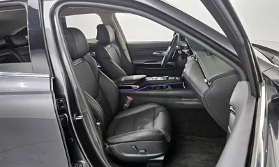Genesis GV70 2023, 40280 км, за 24223.47 USD - фото 12