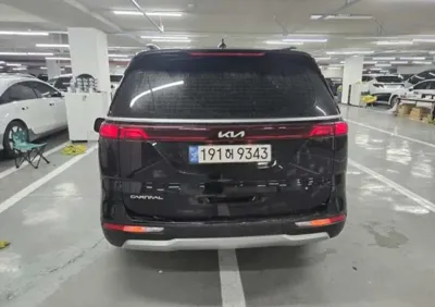 Kia Canival 2023, 115519 км, за 3828.87 USD