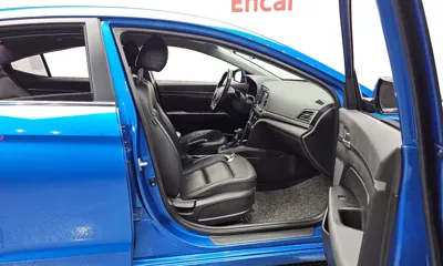 Hyundai Avante 2016, 152450 км, за 4594.98 USD - фото 11