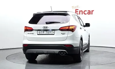 Hyundai Santafe 2014, 57035 км, за 7491.86 USD