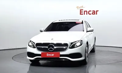 Mercedes-Benz E-Class 2018, 89914 км, за 13062.89 USD
