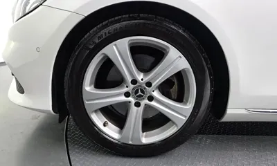Mercedes-Benz E-Class 2018, 89914 км, за 13062.89 USD