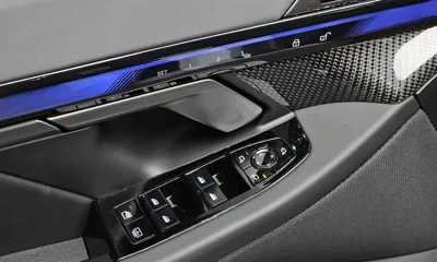 BMW 5-Series 2026, 5532 км, за 59426.27 USD - фото 28