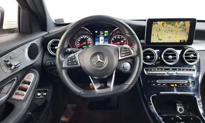 Mercedes-Benz C-Class 2018, 61996 км, за 12669.83 USD - фото 13