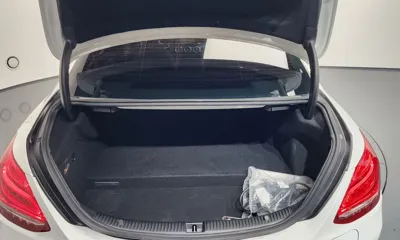 Mercedes-Benz C-Class 2018, 61996 км, за 12669.83 USD - фото 20