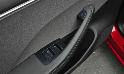 Tesla Model 3 2024, 10736 км, за 29599.3 USD - фото 32